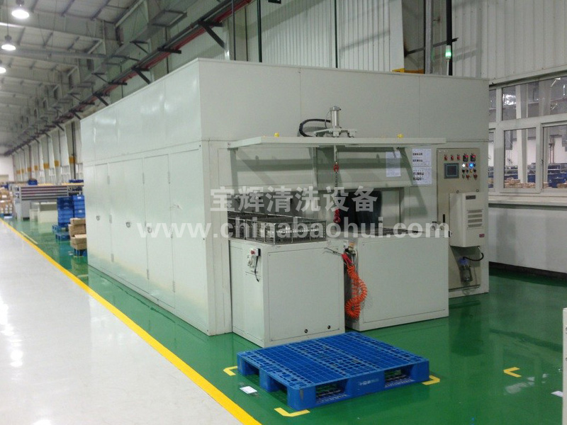 轎車(chē)發(fā)動(dòng)機(jī)缸體專用清洗機(jī)（北汽）